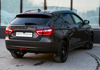 Подержанный автомобиль LADA (ВАЗ) Vesta Wagon 2018 года (5 фото)