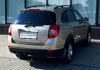 Подержанный автомобиль Chevrolet Captiva 2008 года (5 фото)