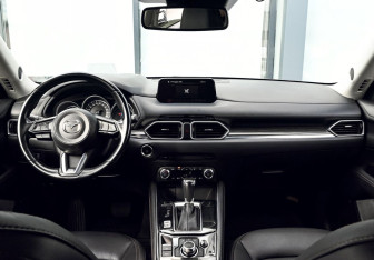 Подержанный автомобиль Mazda CX-5 2018 года (18 фото)