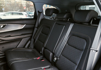 Подержанный автомобиль Chery Tiggo 8 2021 года (19 фото)