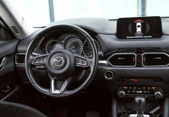 Подержанный автомобиль Mazda CX-5 2021 года (11 фото)