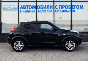 Подержанный автомобиль Nissan Juke 2011 года (6 фото)