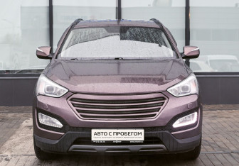 Подержанный автомобиль Hyundai Santa Fe 2013 года (8 фото)