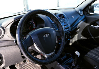 Подержанный автомобиль LADA (ВАЗ) Kalina Wagon 2015 года (10 фото)