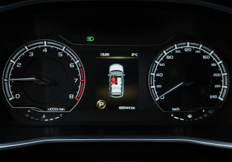 Подержанный автомобиль Geely Coolray 2021 года (15 фото)