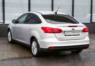 Подержанный автомобиль Ford Focus Sedan 2018 года (3 фото)