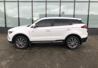 Подержанный автомобиль Geely Atlas Pro 2022 года (2 фото)