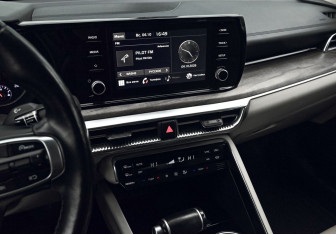 Подержанный автомобиль Kia K5 2021 года (15 фото)