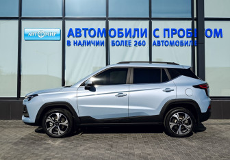 Подержанный автомобиль Москвич 3 2024 года (2 фото)