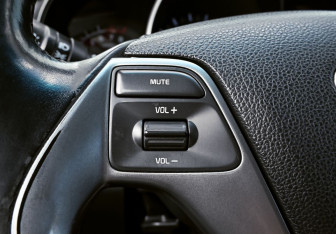 Подержанный автомобиль Kia Rio Sedan 2015 года (14 фото)