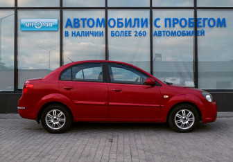 Подержанный автомобиль Kia Rio Sedan 2011 года (6 фото)