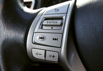 Подержанный автомобиль Nissan X-Trail 2015 года (14 фото)