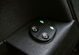 Подержанный автомобиль Ford Fusion 2008 года (15 фото)