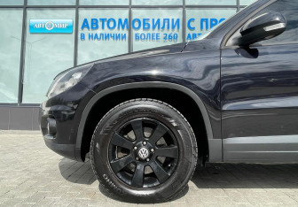Подержанный автомобиль Volkswagen Tiguan 2012 года (18 фото)