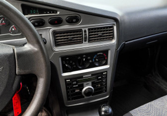 Подержанный автомобиль Daewoo Nexia Sedan 2013 года (10 фото)
