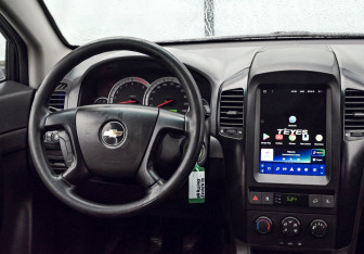 Подержанный автомобиль Chevrolet Captiva 2007 года (17 фото)