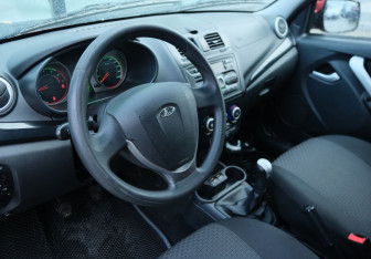 Подержанный автомобиль LADA (ВАЗ) Kalina Wagon 2017 года (9 фото)