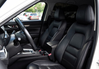 Подержанный автомобиль Mazda CX-5 2020 года (15 фото)