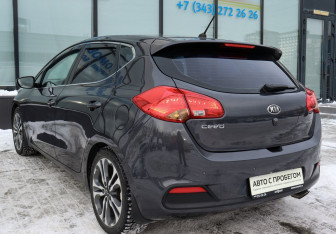 Подержанный автомобиль Kia Ceed Hatchback 2014 года (3 фото)