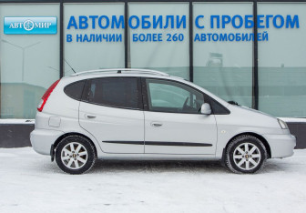 Подержанный автомобиль Chevrolet Rezzo 2008 года (6 фото)