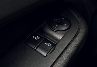 Подержанный автомобиль Ford Focus Sedan 2007 года (12 фото)