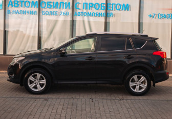 Подержанный автомобиль Toyota RAV4 2014 года (2 фото)