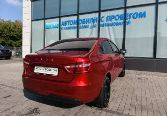 Подержанный автомобиль LADA (ВАЗ) Vesta Sedan 2017 года (5 фото)