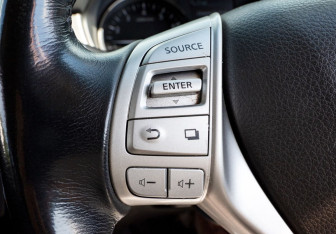 Подержанный автомобиль Nissan X-Trail 2014 года (12 фото)