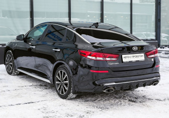 Подержанный автомобиль Kia Optima Sedan 2019 года (3 фото)