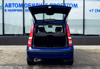 Подержанный автомобиль Fiat Panda Hatchback 2007 года (17 фото)
