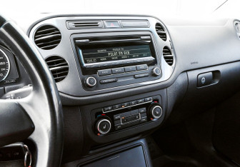 Подержанный автомобиль Volkswagen Tiguan 2013 года (10 фото)