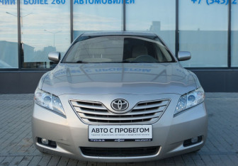 Подержанный автомобиль Toyota Camry Sedan 2007 года (8 фото)