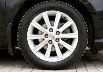Подержанный автомобиль Toyota Camry Sedan 2013 года (21 фото)