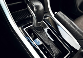 Подержанный автомобиль Mitsubishi Xpander 2022 года (15 фото)