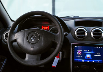 Подержанный автомобиль Renault Duster 2015 года (11 фото)