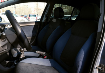 Подержанный автомобиль Opel Corsa 2007 года (16 фото)