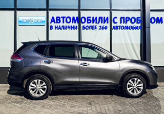 Подержанный автомобиль Nissan X-Trail 2016 года (6 фото)