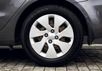 Подержанный автомобиль Kia Rio Sedan 2014 года (22 фото)