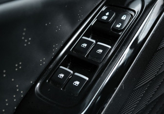 Подержанный автомобиль JAC JS6 2023 года (11 фото)