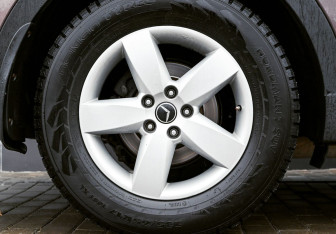 Подержанный автомобиль Hyundai Santa Fe 2013 года (21 фото)