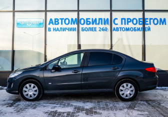 Подержанный автомобиль Peugeot 408 2014 года (2 фото)