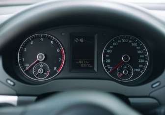 Подержанный автомобиль Volkswagen Jetta Sedan 2012 года (17 фото)