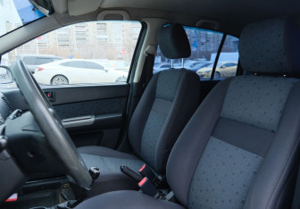 Подержанный автомобиль Hyundai Getz 2004 года (16 фото)