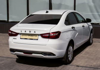 Подержанный автомобиль LADA (ВАЗ) Vesta Sedan 2023 года (5 фото)