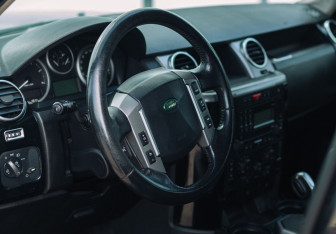 Подержанный автомобиль Land Rover Discovery 2007 года (9 фото)