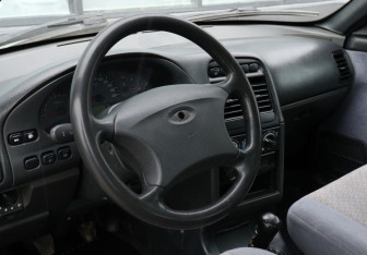 Подержанный автомобиль LADA (ВАЗ) 2110 2006 года (10 фото)