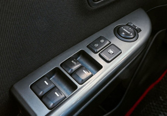 Подержанный автомобиль Kia Rio Sedan 2013 года (10 фото)