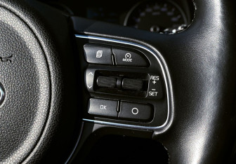 Подержанный автомобиль Kia Sportage 2017 года (14 фото)