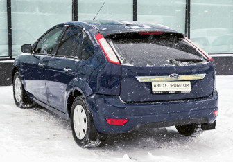 Подержанный автомобиль Ford Focus Hatchback 2010 года (3 фото)