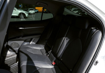 Подержанный автомобиль Toyota Camry Sedan 2018 года (17 фото)
